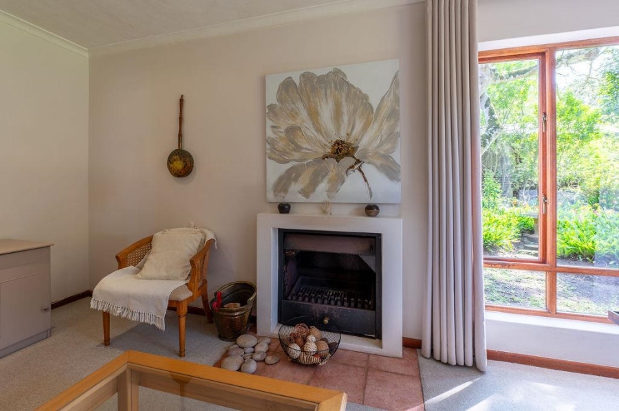 To Let 4 Bedroom Property for Rent in Brenton On Lake Western Cape